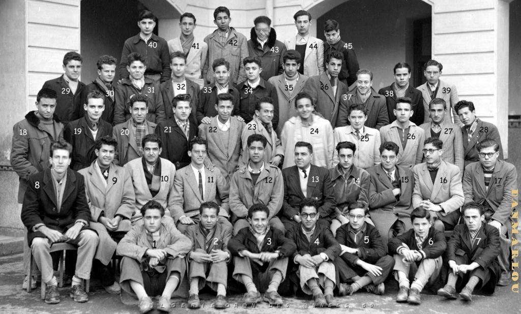 COLLEGE MODERNE LECLERC SIDI BEL ABBES 1952 2 EME MODERNE M. ROBERT LAVINA.JPG